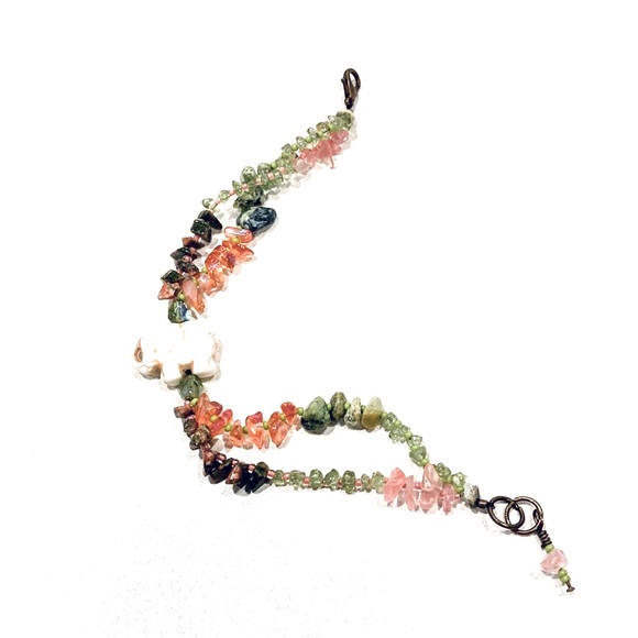 Handmade Peridot and Rose Quartz Elephant Bracelet - Picture 2 of 5